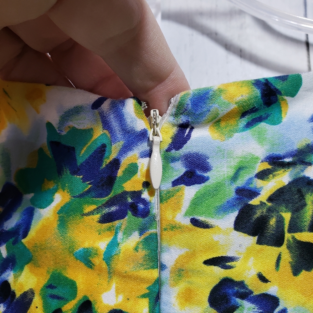 New! Ralph Lauren LRL Women's Floral Watercolor Fit And Flare Dress Size 12. - Picture 7 of 8